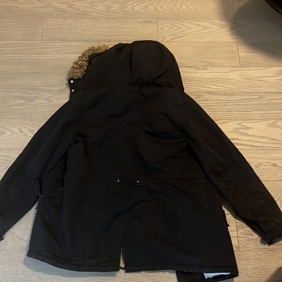 Hm fur lined hooded jacket - Picture 3 of 3